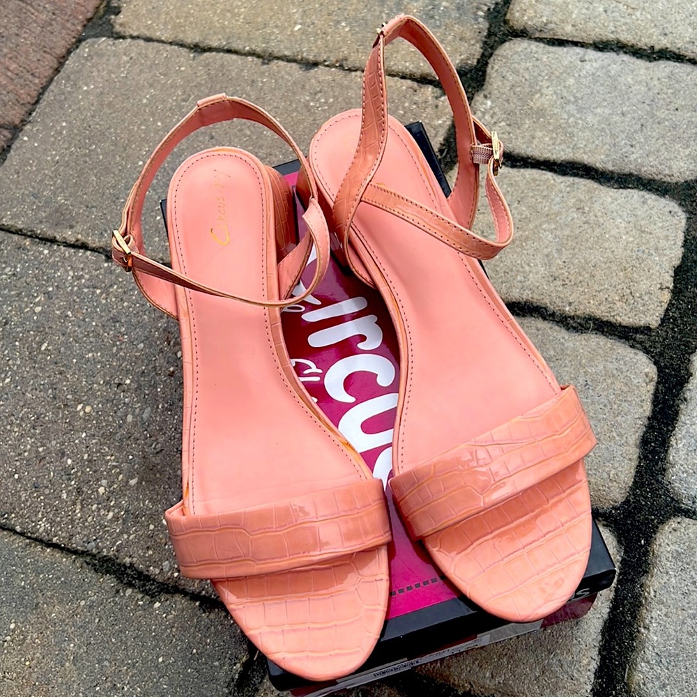 CIRCUS by Sam Edelman “IRINA”